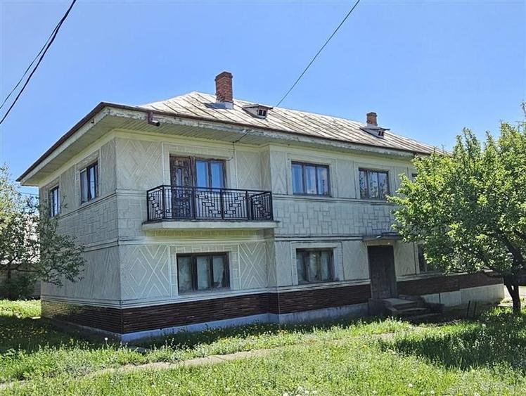 Buhusi - cladire P+1E - cabinete medicale/birouri/productie - 2