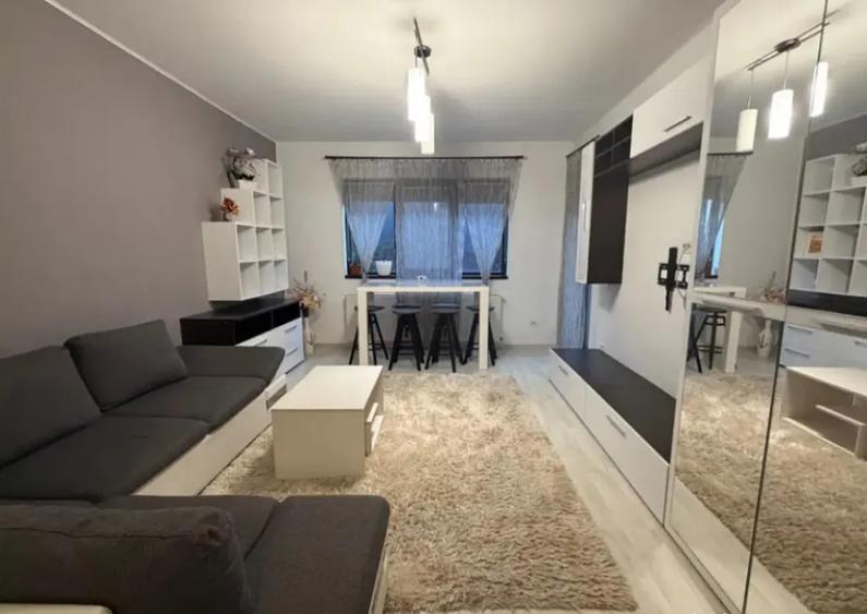 Apartament 3 camere, circular - zona Ghimbav - 1