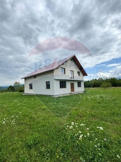 Casa / Vila cu 8 camere de vanzare - 3