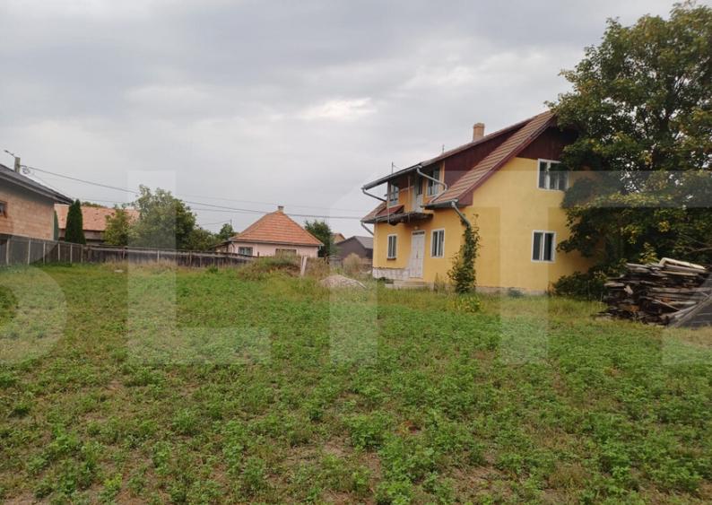 Casa dubla in comuna Hatuica, chiar in vecinatatea ba - 11