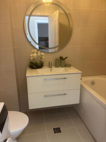 Garsoniera de inchiriat –Dotari: - TV +  loc  de parcare - 5