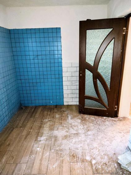 De vinzare casa renovata recent - 4
