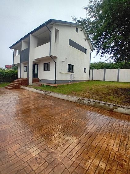 Casa cu 5 camere, doua bai Bucium,fara tva - 22