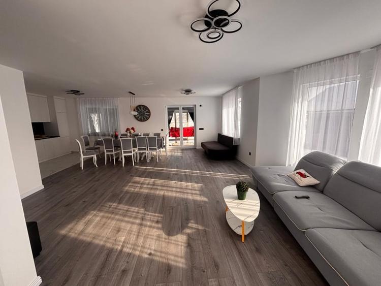 Casa zona rezidentiala, 180 mp, zona Beclean - 1