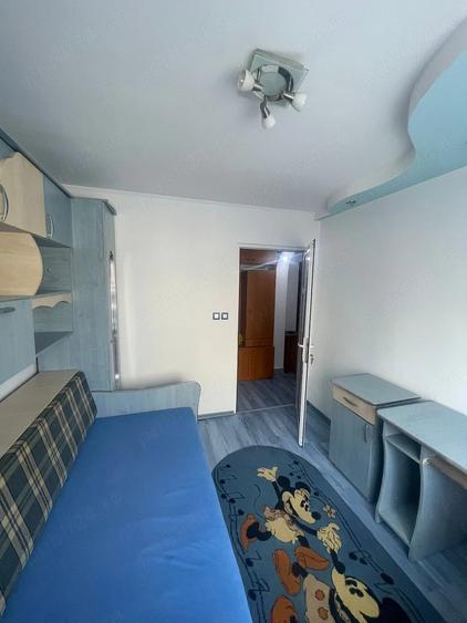 Inchiriez apartament 3 camere zona ostroveni - 1