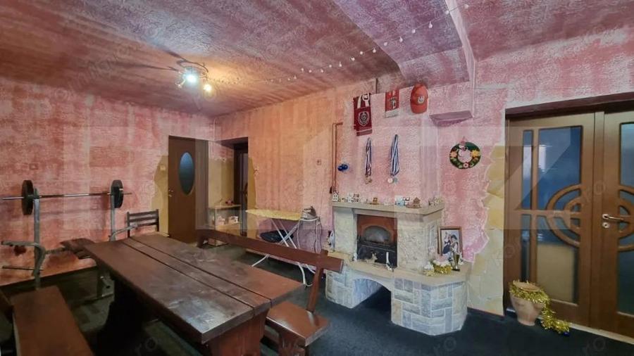 COMISION 0!Casa cu 2 apartamente, 210 mp, 1350 mp teren, in Vistea - 15