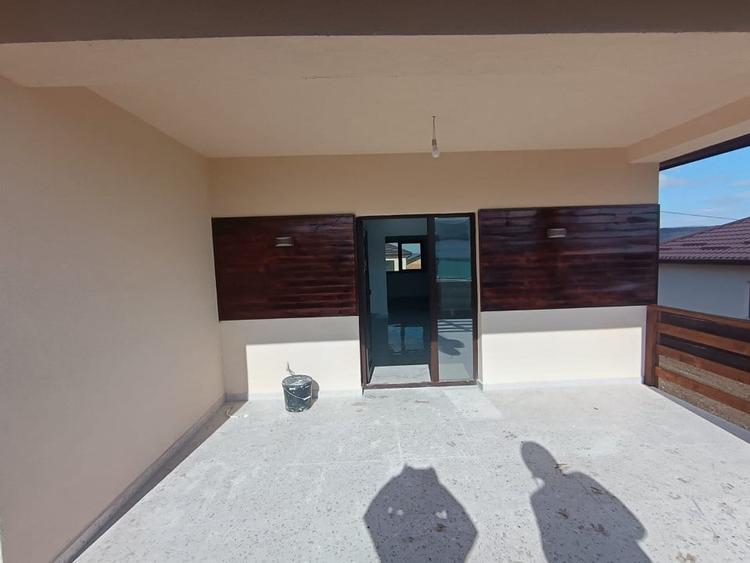 CASA SINGLE DEOSEBITA 4 CAMERE,VALEA LUPULUI ,IASI - 8