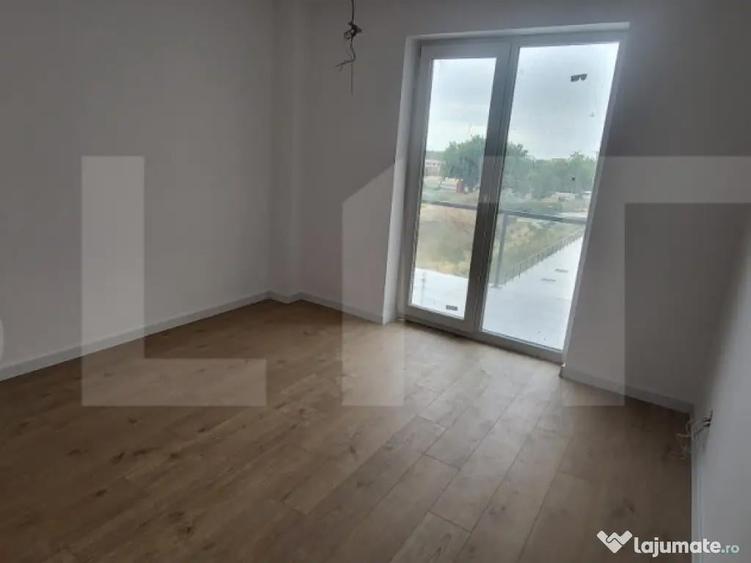 Apartamaent 3 camere+ loc parcare subterana zona MEHALA - 1