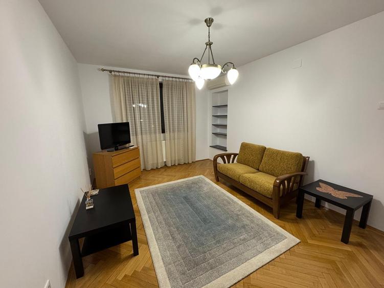 Vanzare apartament doua camere mobilat/utilat Palatul Cotroceni - 1