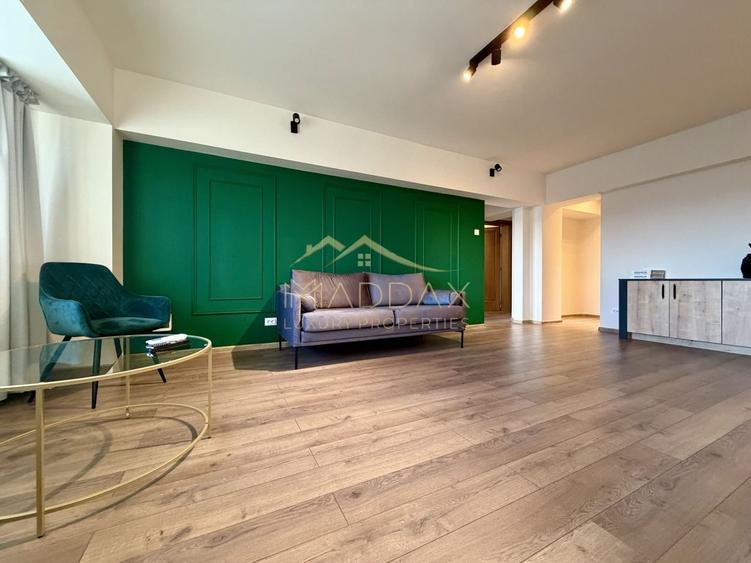 Apartament cu 4 camere *95mpc* // Bulevardul Unirii - 6