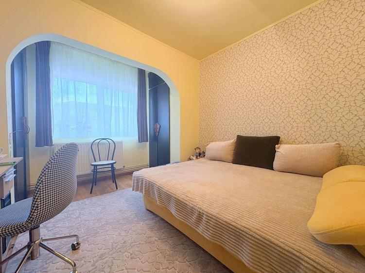 4 camere, etajul 2, bloc anvelopat, zona Soarelui - 8