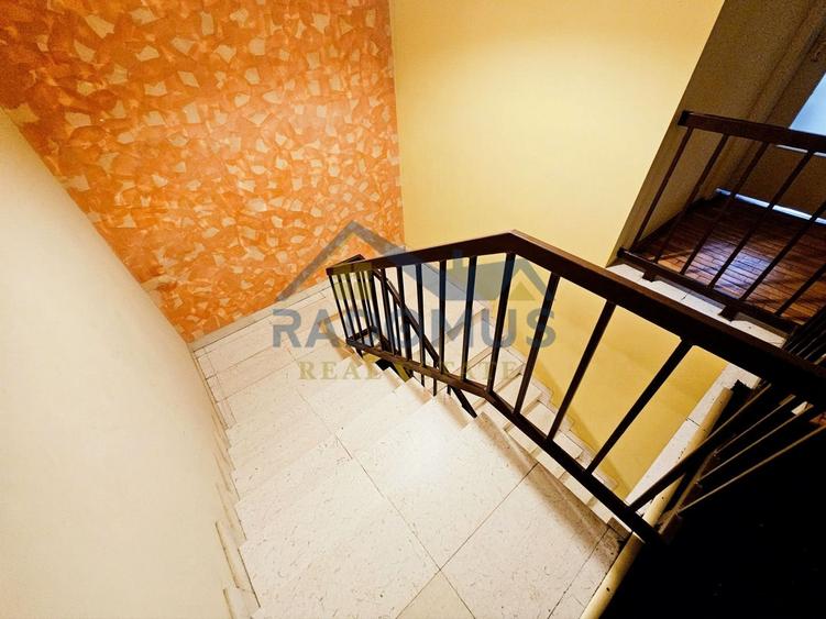 Vilă spațioasă, central, ideală pentru activități comerciale/birouri - 9