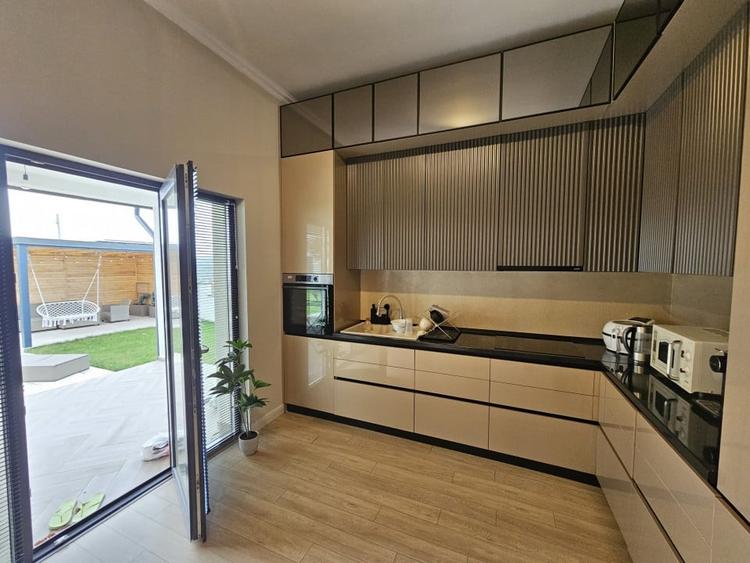 Vila de lux cu piscina, complet mobilata si utilata Bucium-Lidl - 9