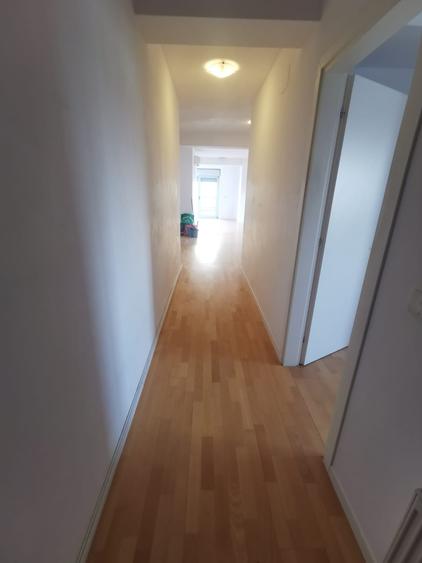 De inchiriat penthouse cu 4 camere – Complexul The Ring - 11