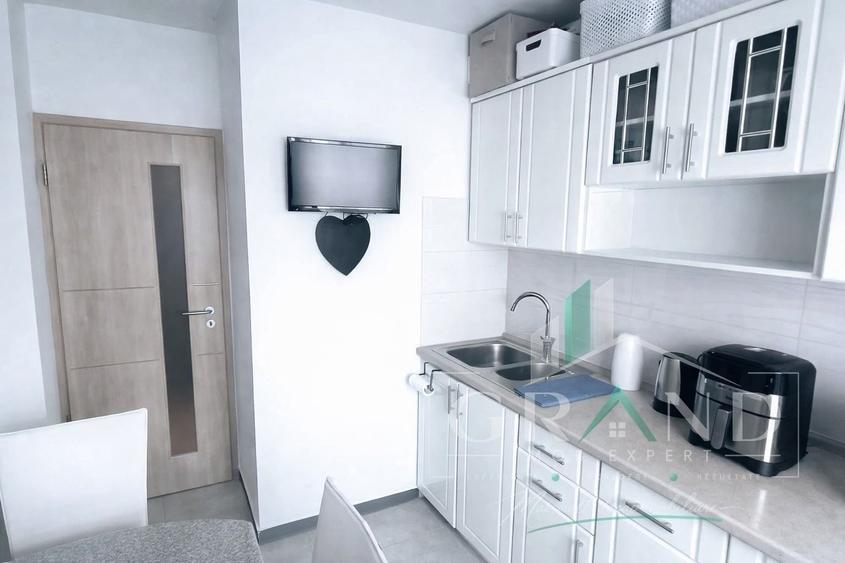 Apartament cu 2 camere decomandat, mobilat în Între Lacuri