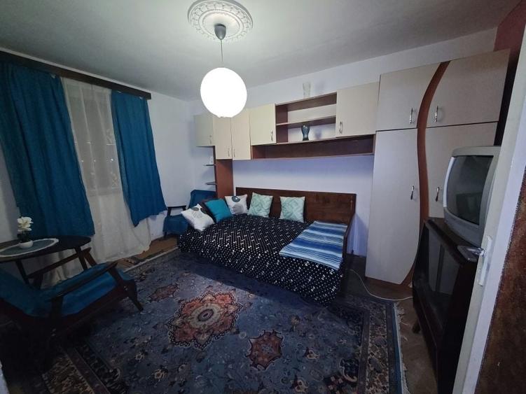 Apartament cu 2 camere semidecomandat în Exterior Vest