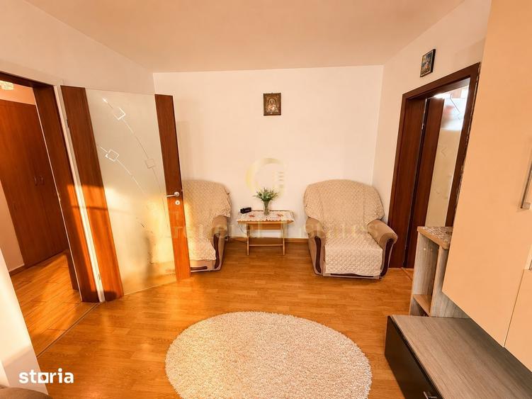 Apartament cu 3 camere, mobilat în Gării