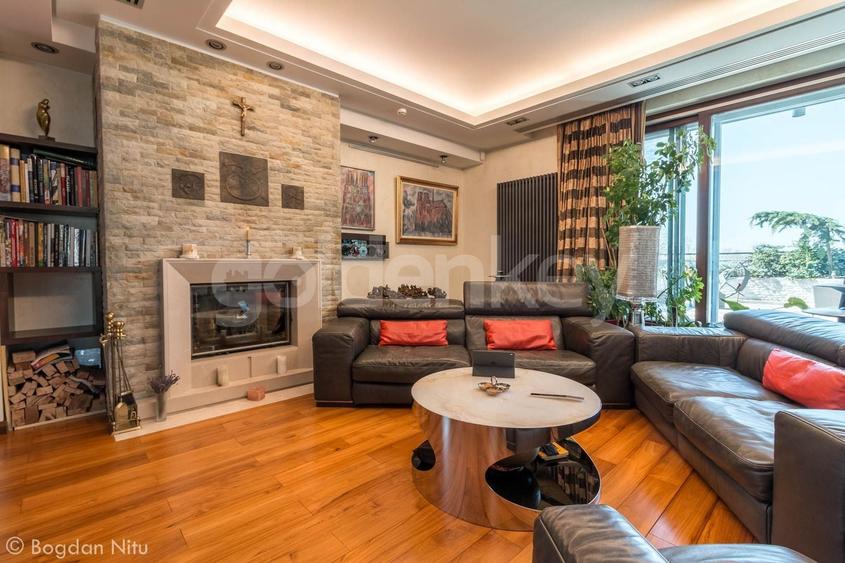 Penthouse cu 7 camere decomandat, mobilat în Șoseaua Nordului