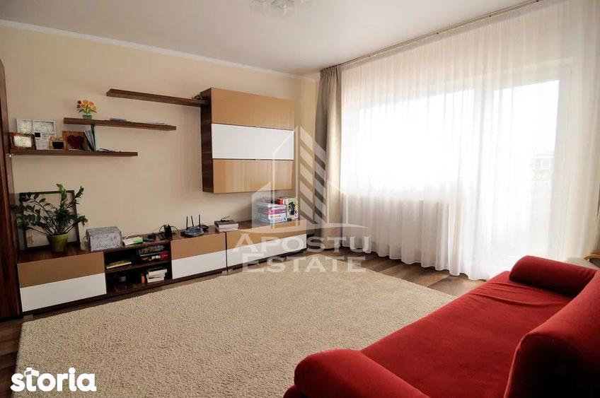 Apartament cu 3 camere, mobilat în Circumvalațiunii