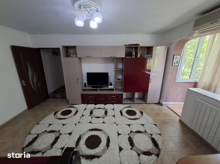 Apartament cu 3 camere în Inel II