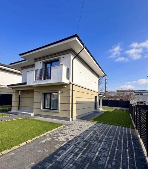 Casă cu 4 camere decomandat în Valea Ursului