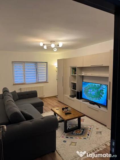 Casă cu 7 camere în Păuleasca