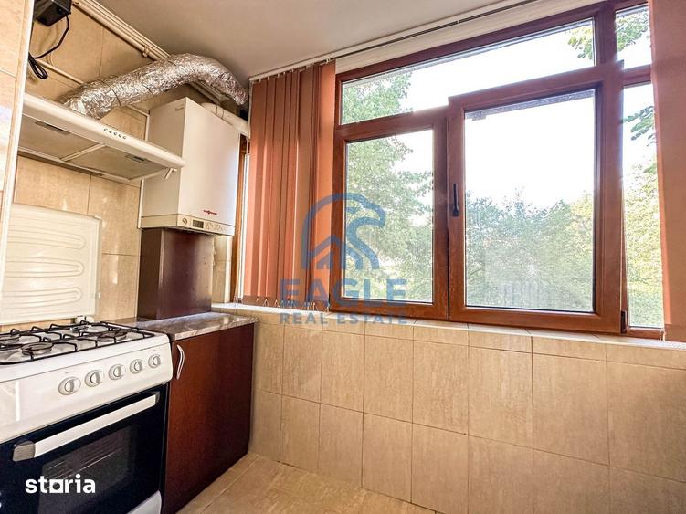 Apartament cu 3 camere decomandat, mobilat în Tomis Nord