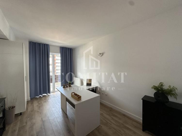 Apartament cu 5 camere semidecomandat, mobilat în Bună Ziua