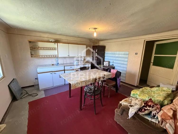 Casă cu 2 camere cu Teren 1032 Mp în Tău