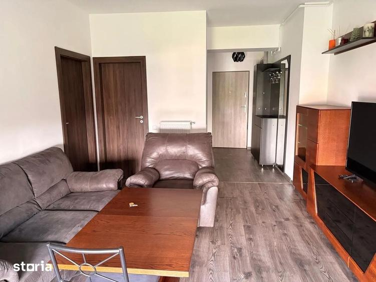 Apartament cu 2 camere semidecomandat, mobilat în Matei Voievod