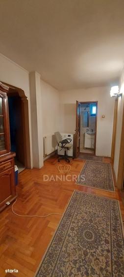 Apartament cu 4 camere decomandat în Tomis III