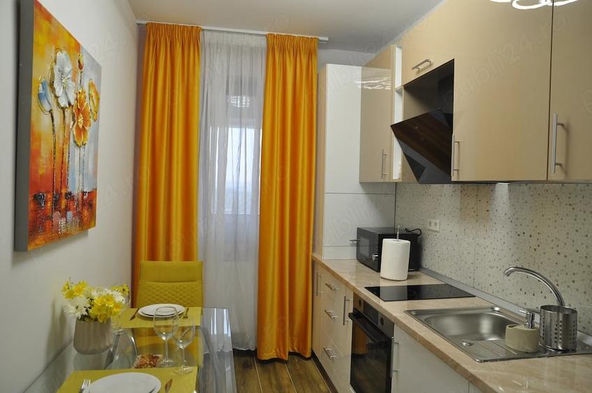 Garsonieră decomandată în Central