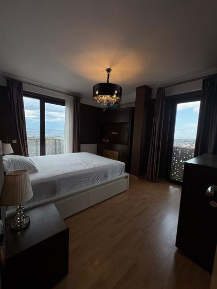 Apartament cu 3 camere decomandat în Zorilor