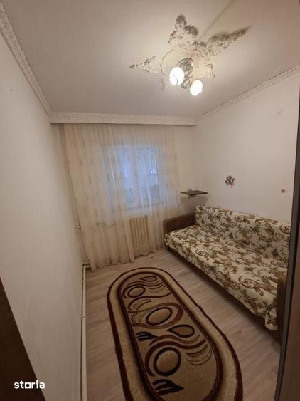 Garsonieră în Craiovița Nouă