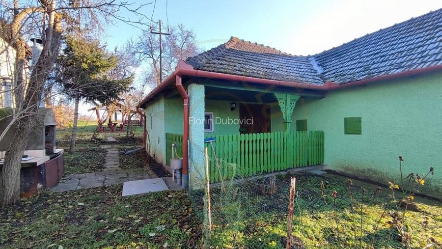 De vanzare Casa 2 camere cu Teren 1323 mp, 2 fronturi - Gradina Viilor - Carei De vanzare Casa 2 camere cu Teren 1323 mp, 2 fronturi - Gradina Viilor - Carei