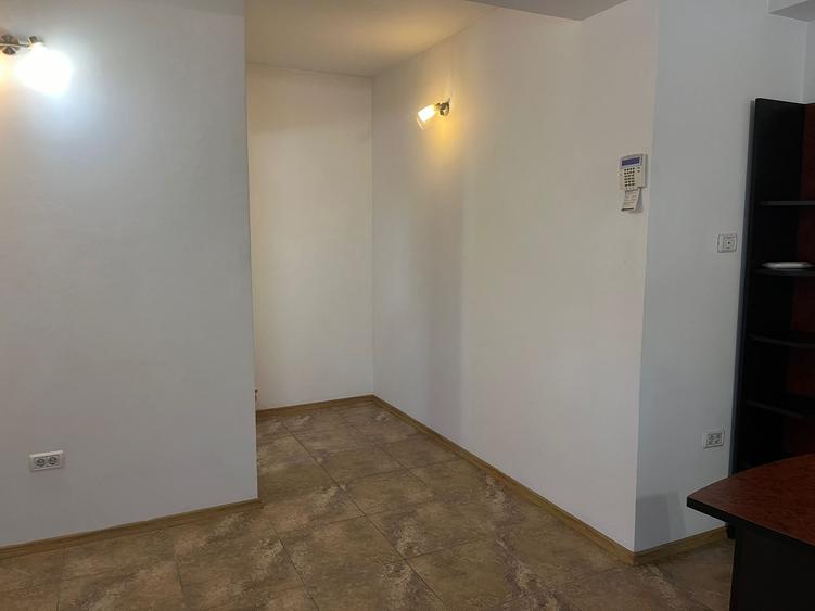 Spatiu birouri, situat ultracentral, centrala gaz, 350 Euro - 5