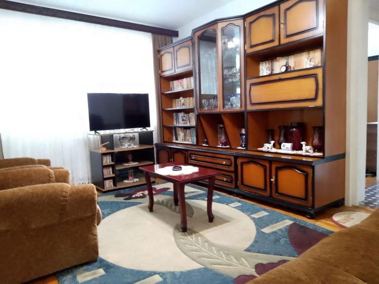 Apartament 2 camere, central, etaj 2 - 3
