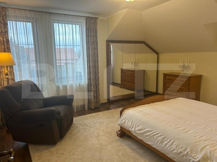 Casa superba amenjata in stil clasic - 11