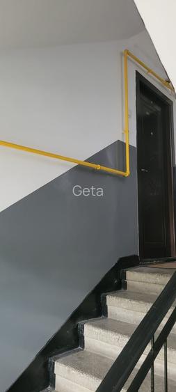 Vand apartament cu 2 camere