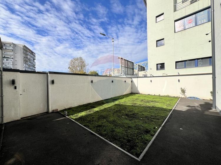 Spatiu comercial modern de inchiriat / 2 locuri de parcare - 16