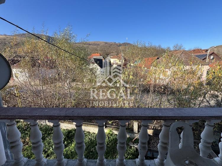 Casă de vânzare în sat Bos – oportunitate pentru locuință sau afacere - 3