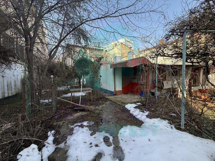 "Casa bunicii" pe un lot de teren de 307 mp - 4