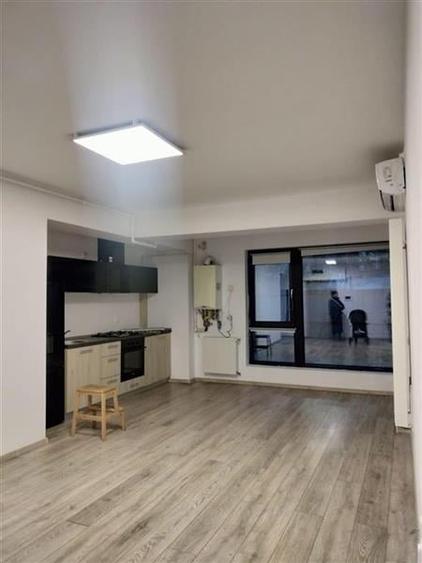 Apartament 3 camere Calea Calarasilor - 1