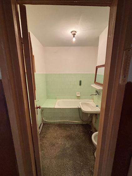 BRASADAS vinde ap 3 cam etaj 1/4 in Micro 16. - 6