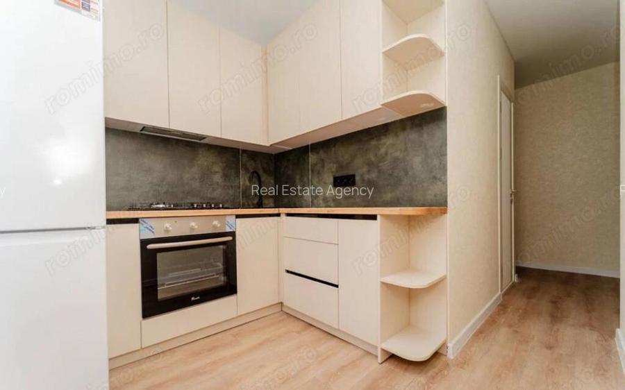 2 camere de vanzare pe Aradului