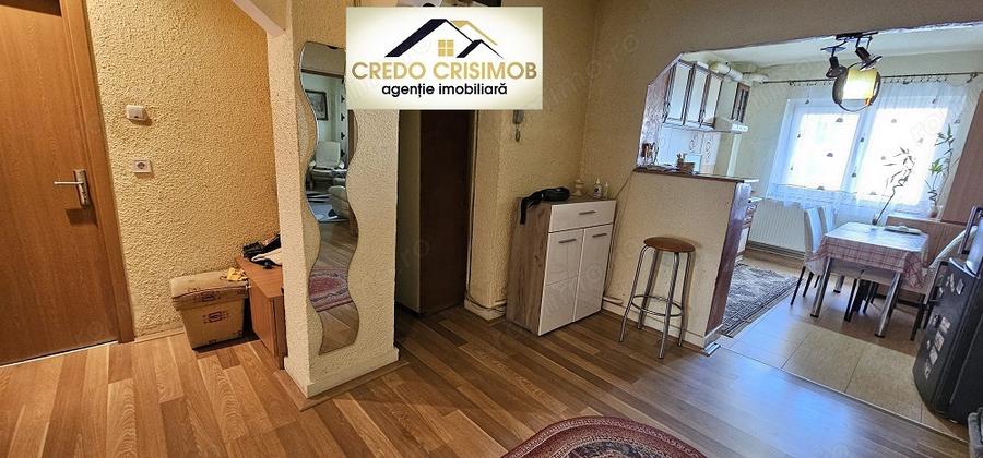 Vand apartament 4 cam cf 1 decomandat etajul 2 zona Micro 4 - 1