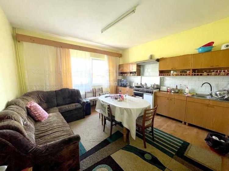 Casa 6 camere de vanzare in Intre Lacuri, Cluj Napoca