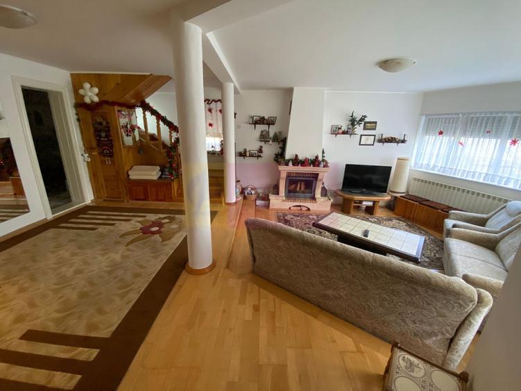 Vila de vânzare cu 4 camere în Breaza - 9