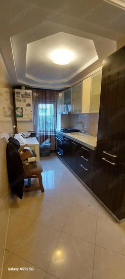 Apartament cu 3 camere, decomandat Racadau. - 10