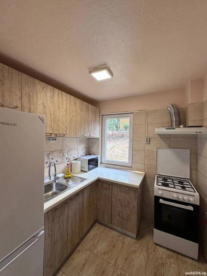 Vand casa cu teren generos (2000 mp) in Baneasa, jud. Constan?a 2 intrari separate - 7